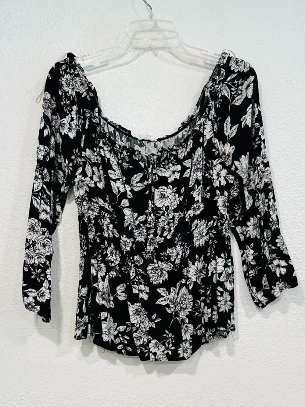 Trendy JS Peplum Top Off Shoulder Boho Black White Floral Smocked Waist Size XL